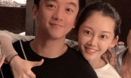 郑恺的老婆图片,美丽动人，幸福满满